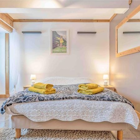 Chambre Independante Avec Salle De Bain Independante Au Rdc D Un Chalet A 25 Kms Chamonix แซ็งต์-แฌร์เวส์-เลส์-แบ็งส์ ภายนอก รูปภาพ