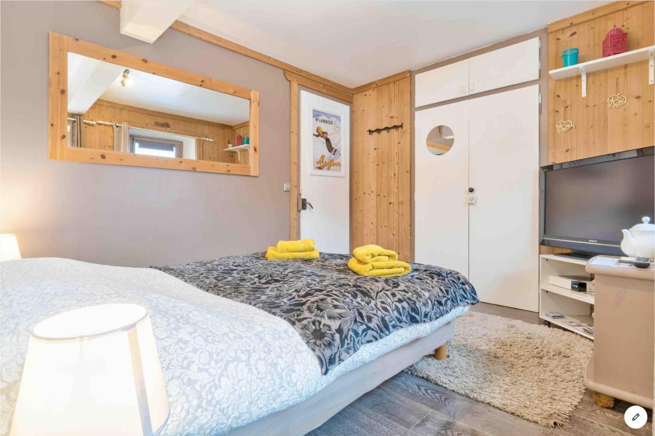 Chambre Independante Avec Salle De Bain Independante Au Rdc D Un Chalet A 25 Kms Chamonix แซ็งต์-แฌร์เวส์-เลส์-แบ็งส์ ภายนอก รูปภาพ